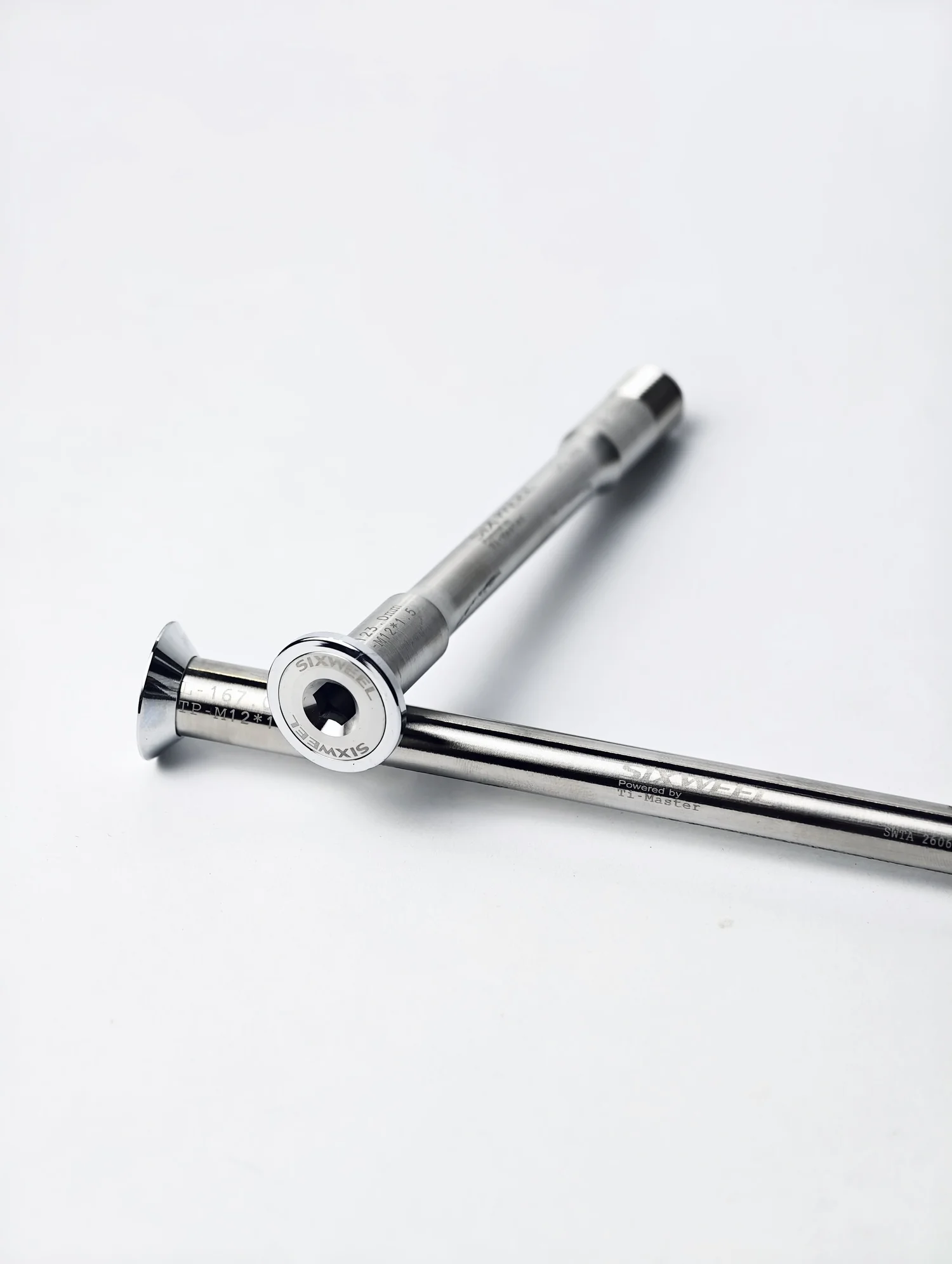 SIXWEEL Titanium THRU AXLES Y1RS SILVER